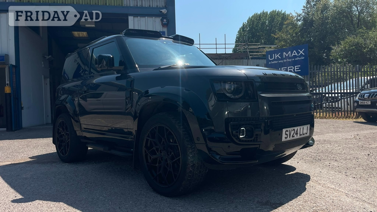Land Rover Defender 90 2024 in Abergavenny