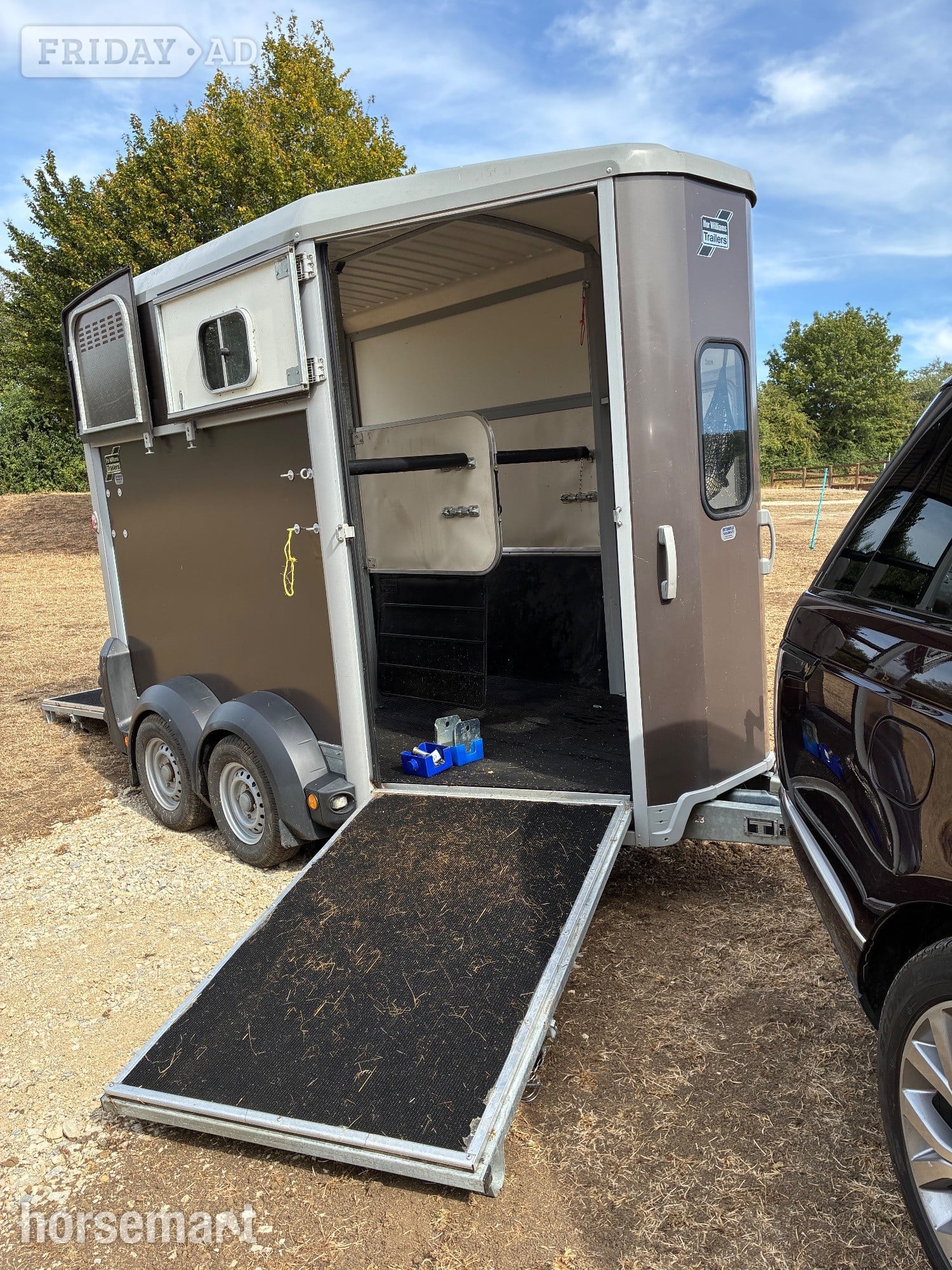 [ berth ]Ifor Williams HB506