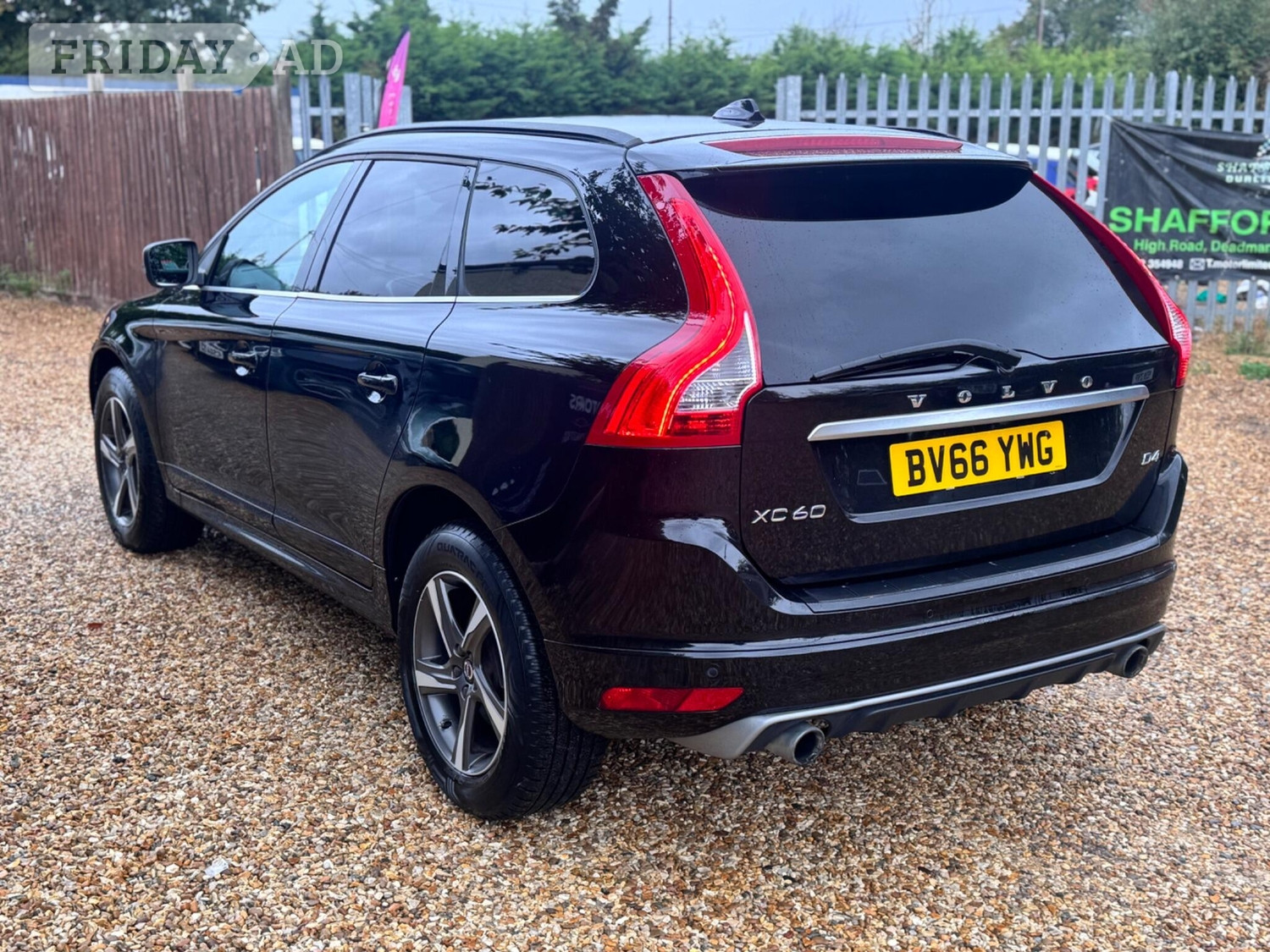 Volvo XC60 2016 - Cars in Shefford