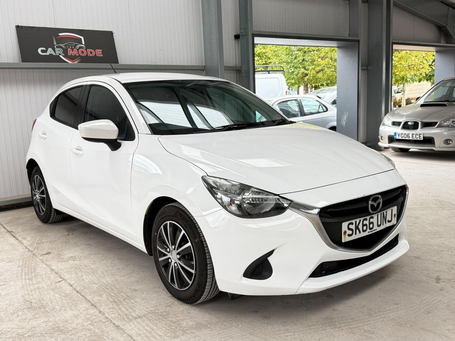 Mazda Mazda2 2016 in Hillingdon