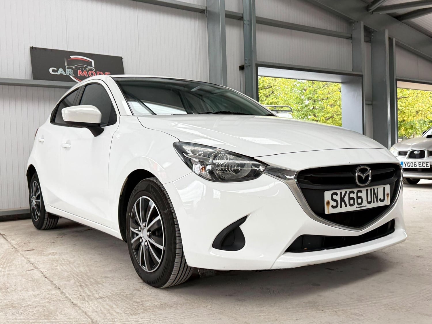 [ berth ]Mazda Mazda2