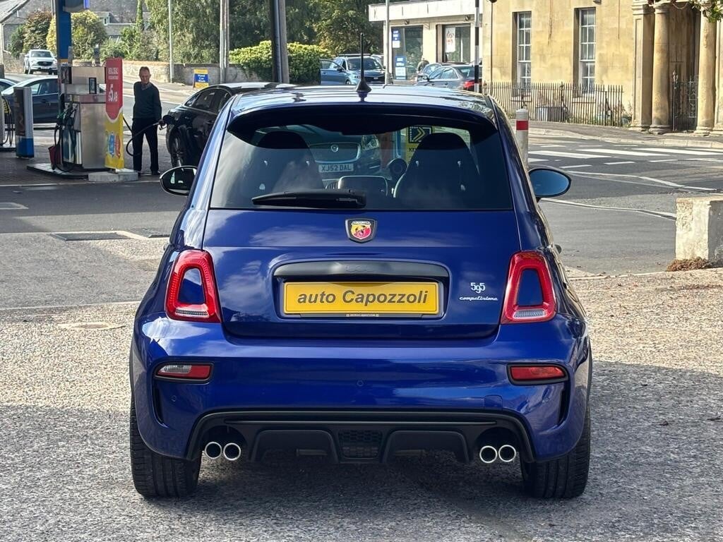 Abarth 595 2021 - Cars