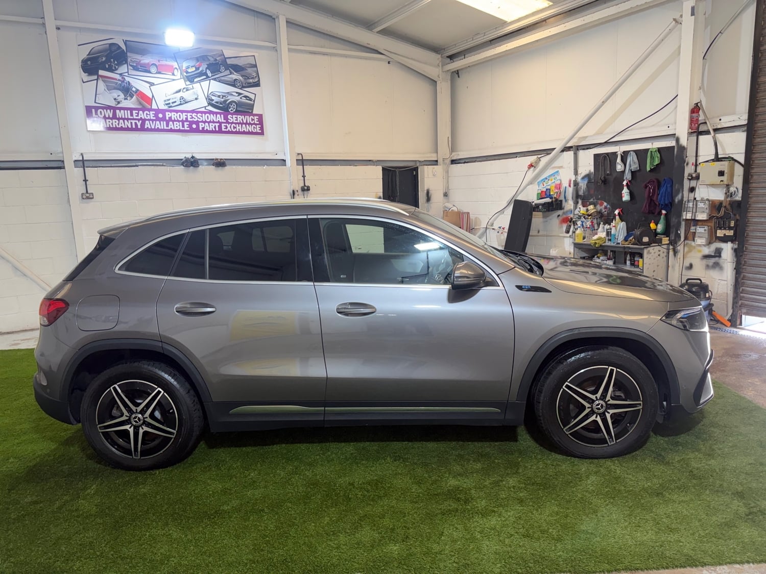 [ berth ]Mercedes-Benz EQA