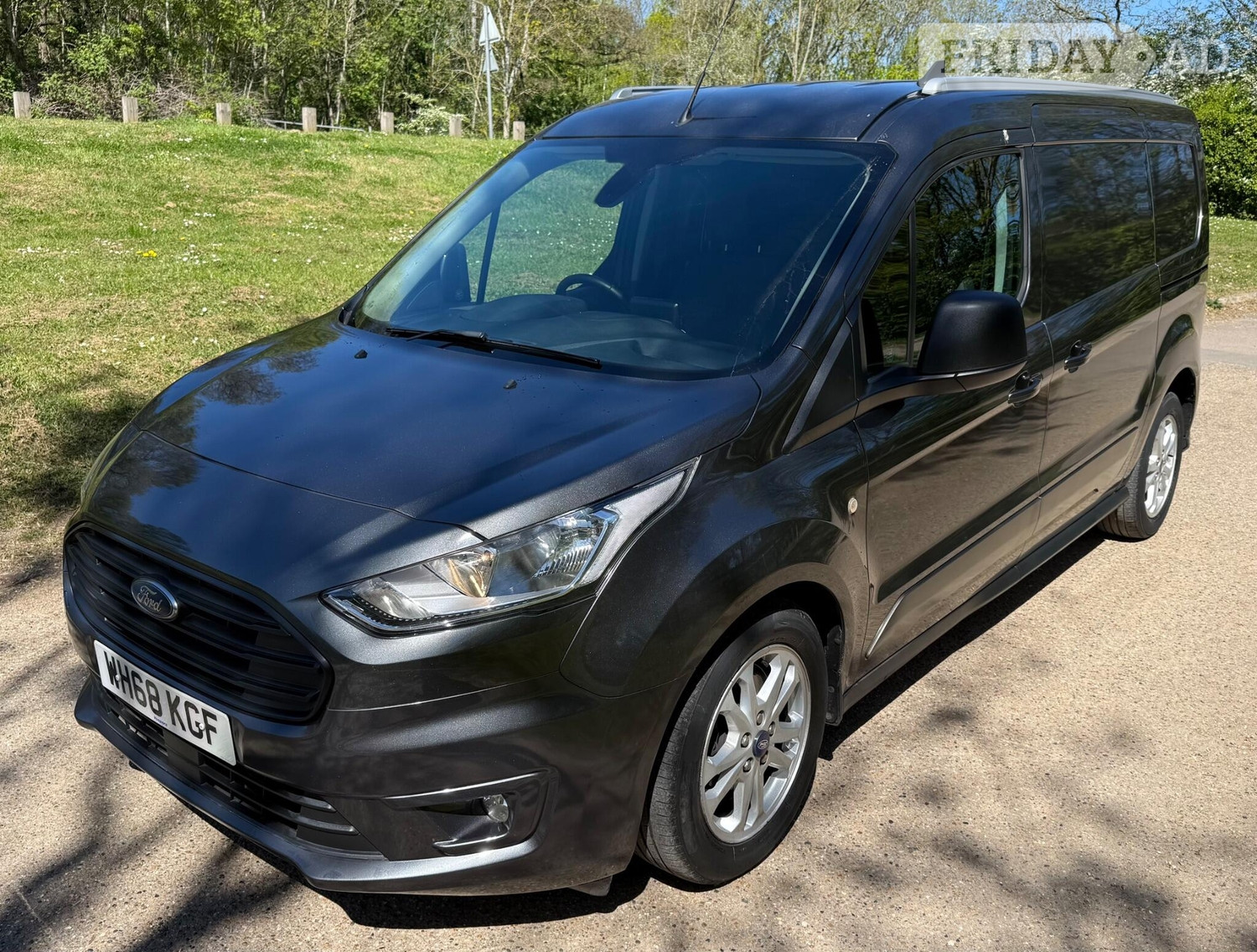 [ berth ]Ford Transit Connect