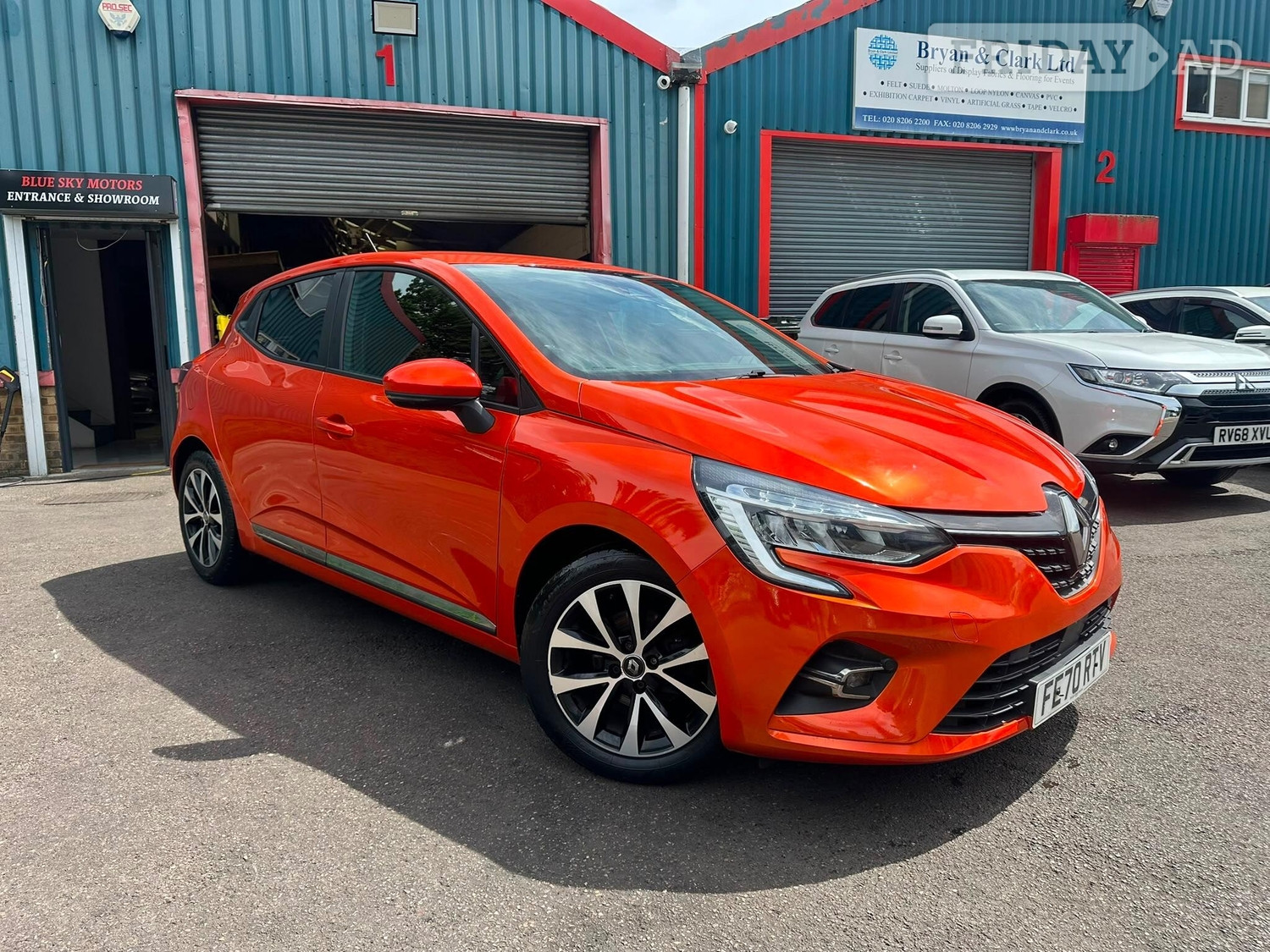 [ berth ]Renault Clio