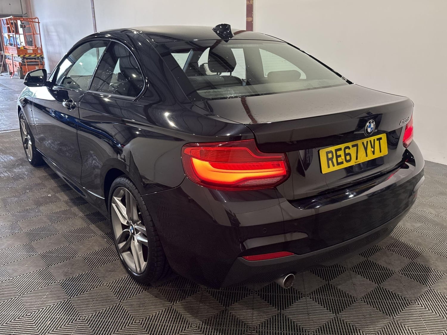 [ berth ]BMW 2 Series