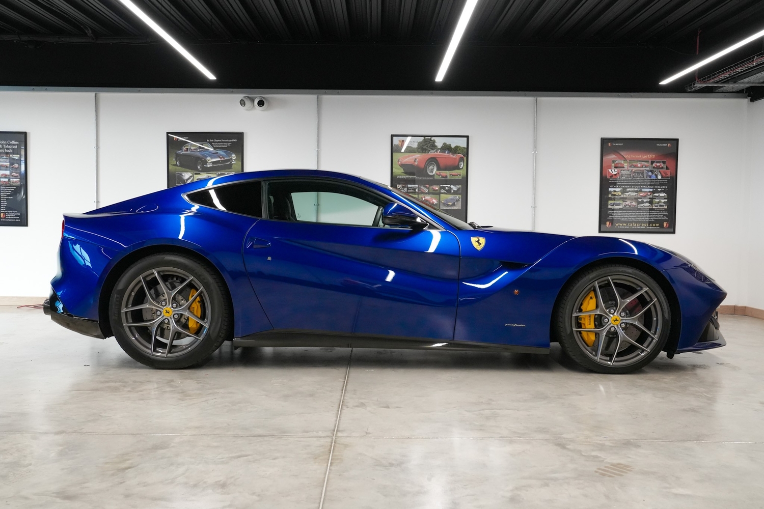 [ berth ]Ferrari F12