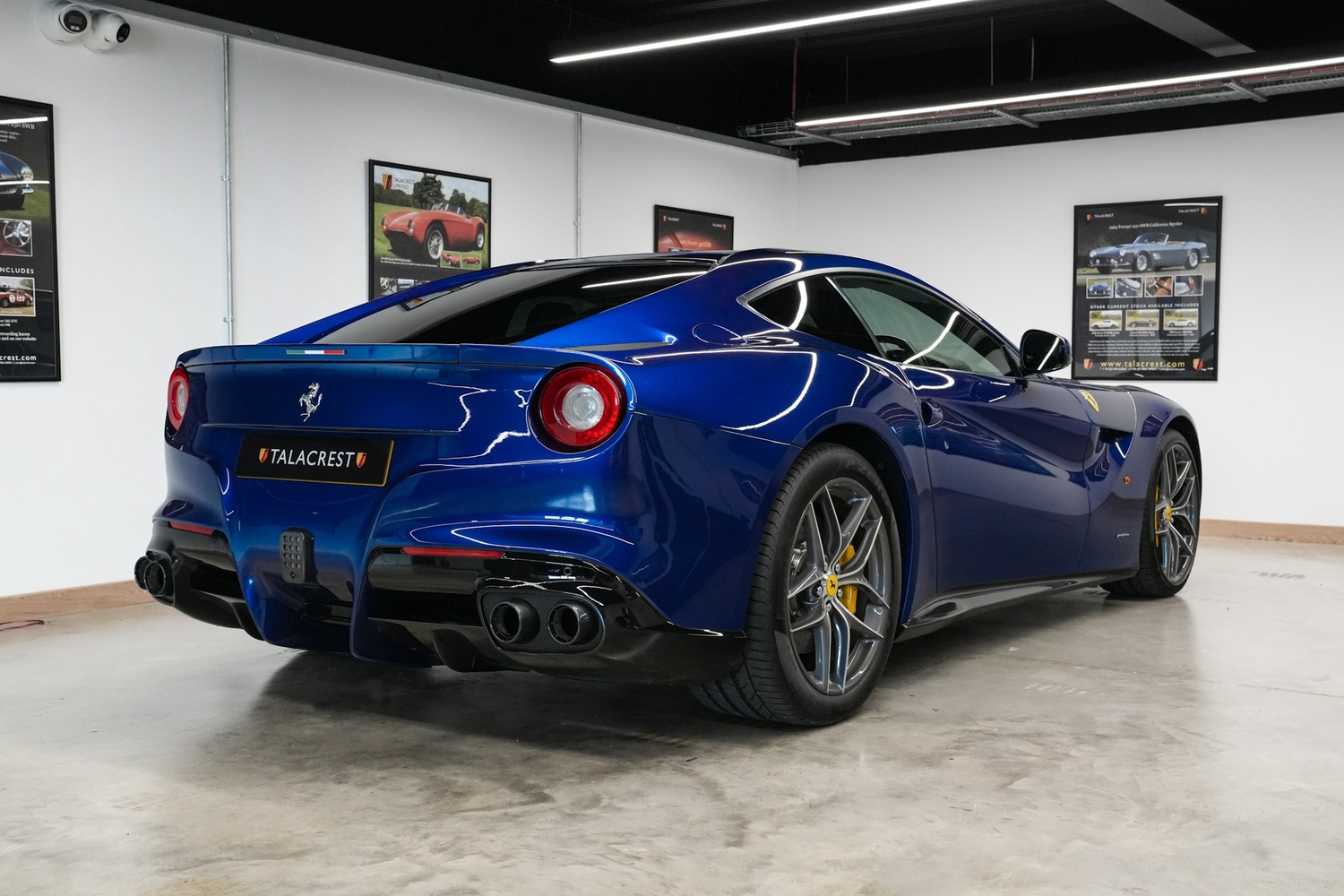 Ferrari F12 2017 - Cars
