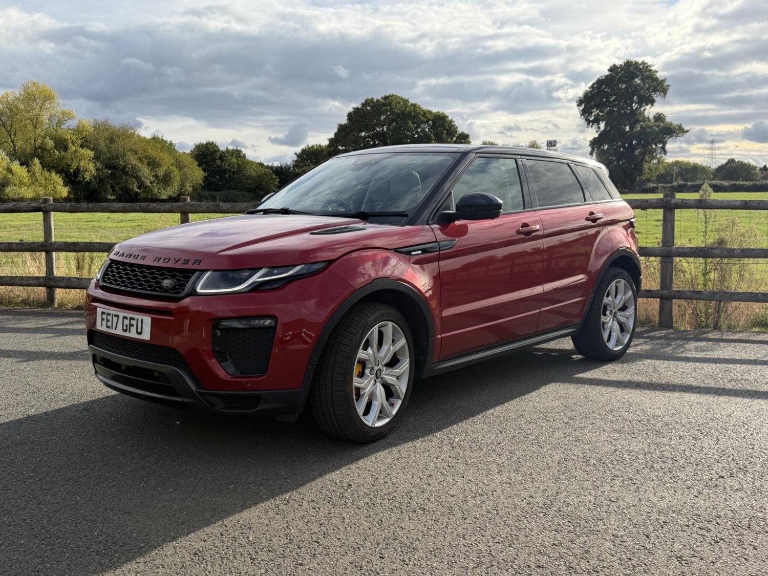 [ berth ]Land Rover Range Rover Evoque