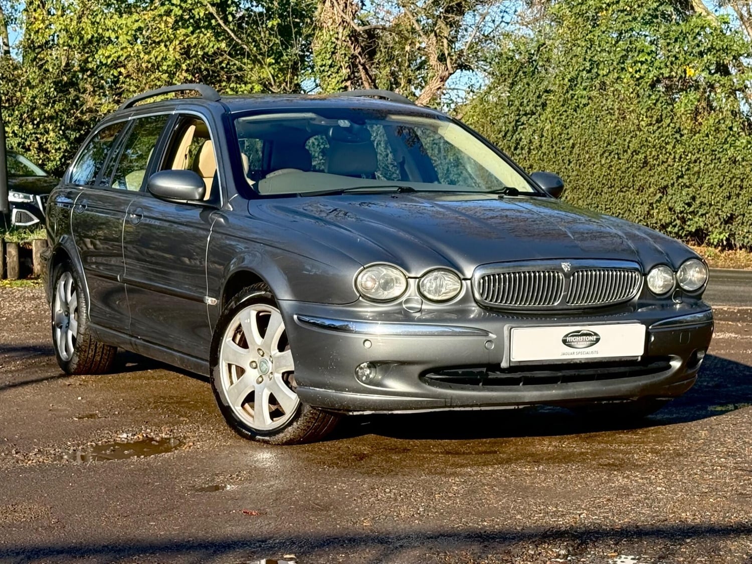 Jaguar X-type 2005 in Enfield