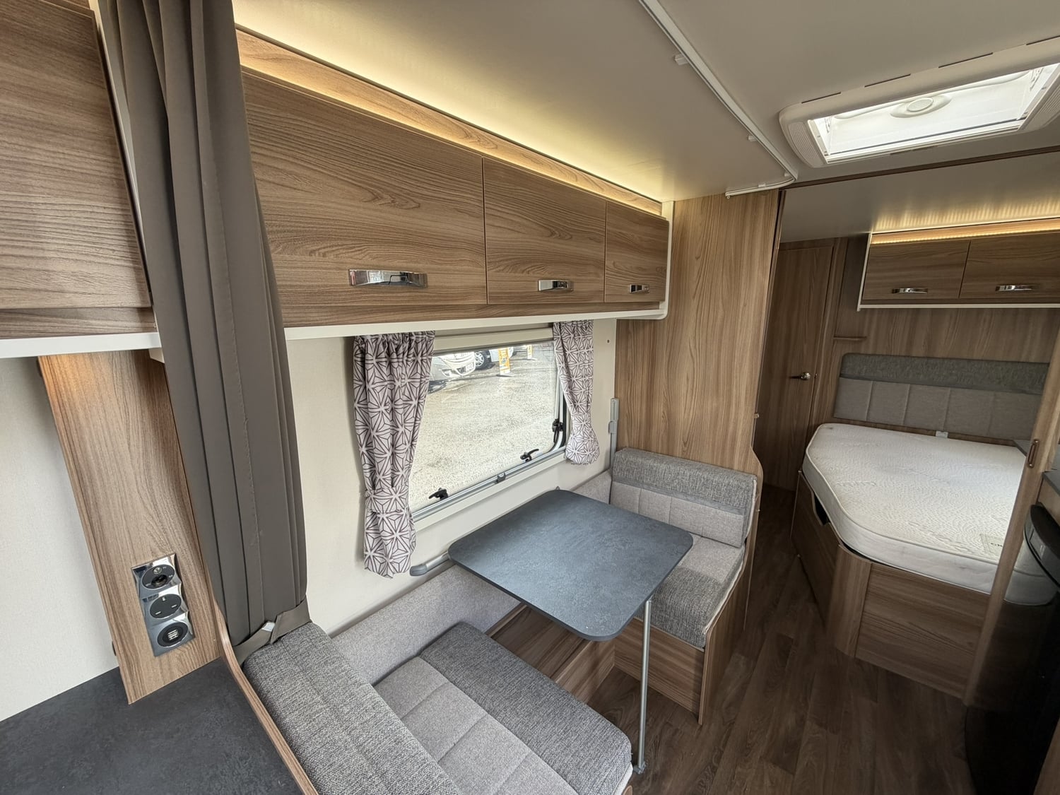 Swift Wrenbury L 2021 - Motorhomes & Caravans