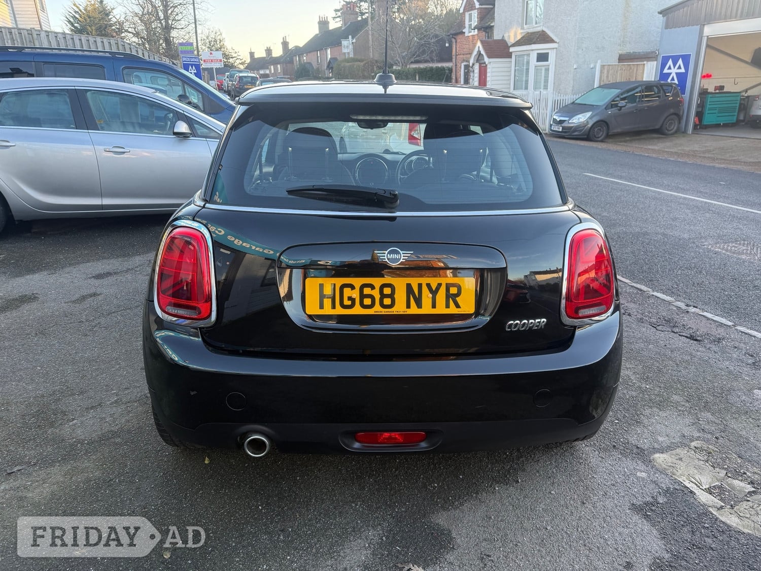 Mini Hatch 2018 - Cars