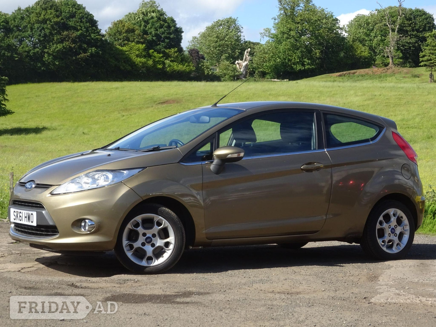 Ford Fiesta 2011 - Cars in Leven