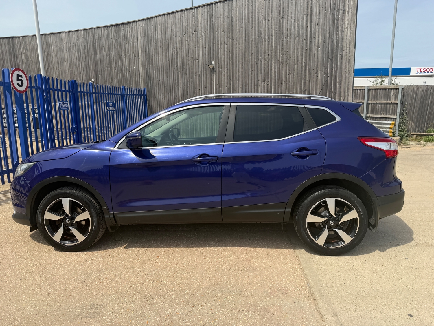 Nissan Qashqai 2016 - Cars