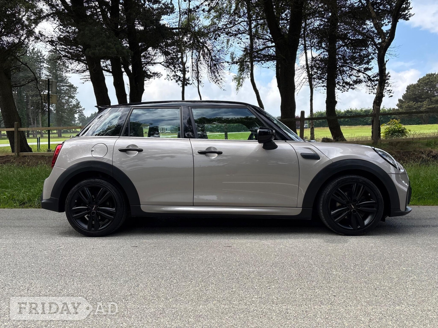 Mini Hatch 2021 - Cars in Huddersfield