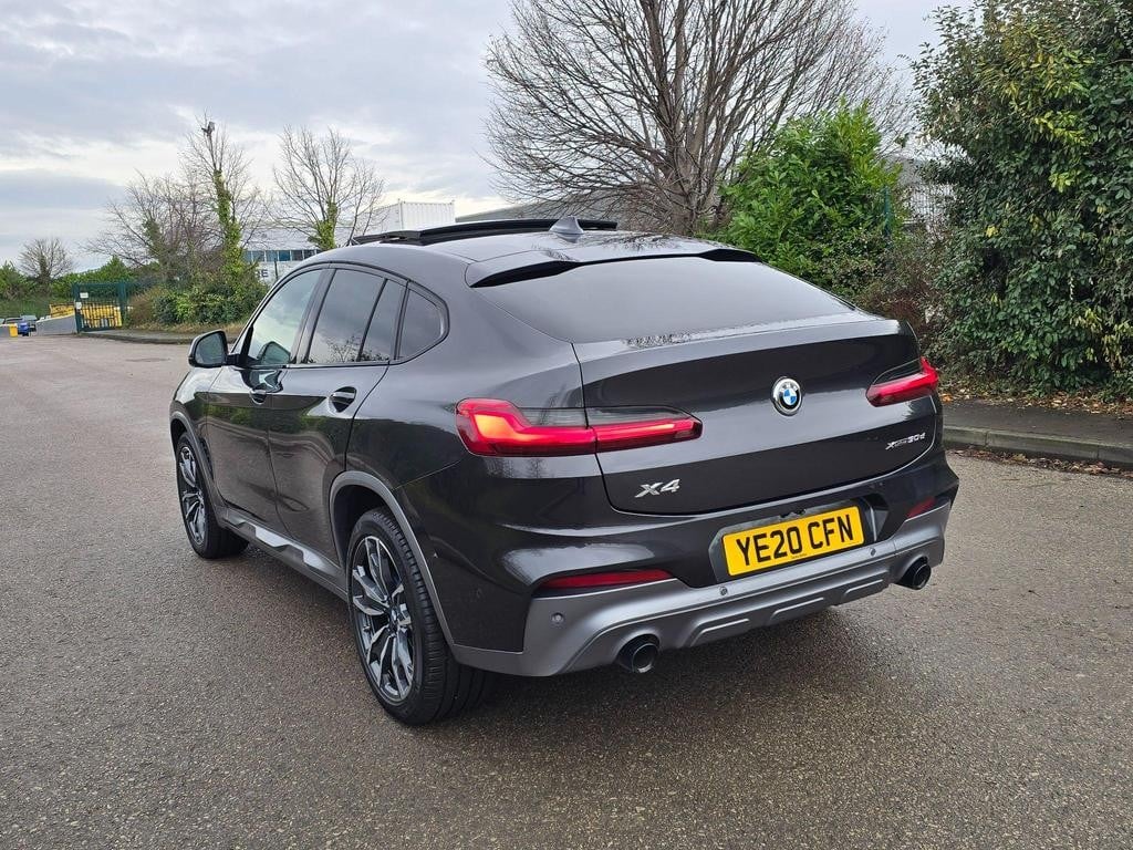 [ berth ]BMW X4
