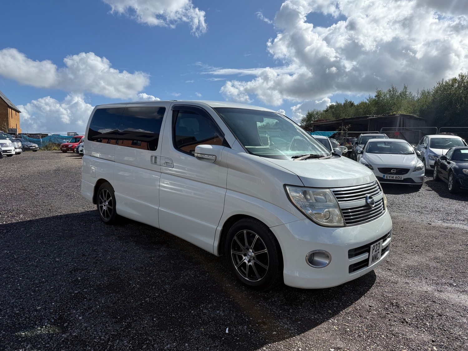 [ berth ]Nissan Elgrand