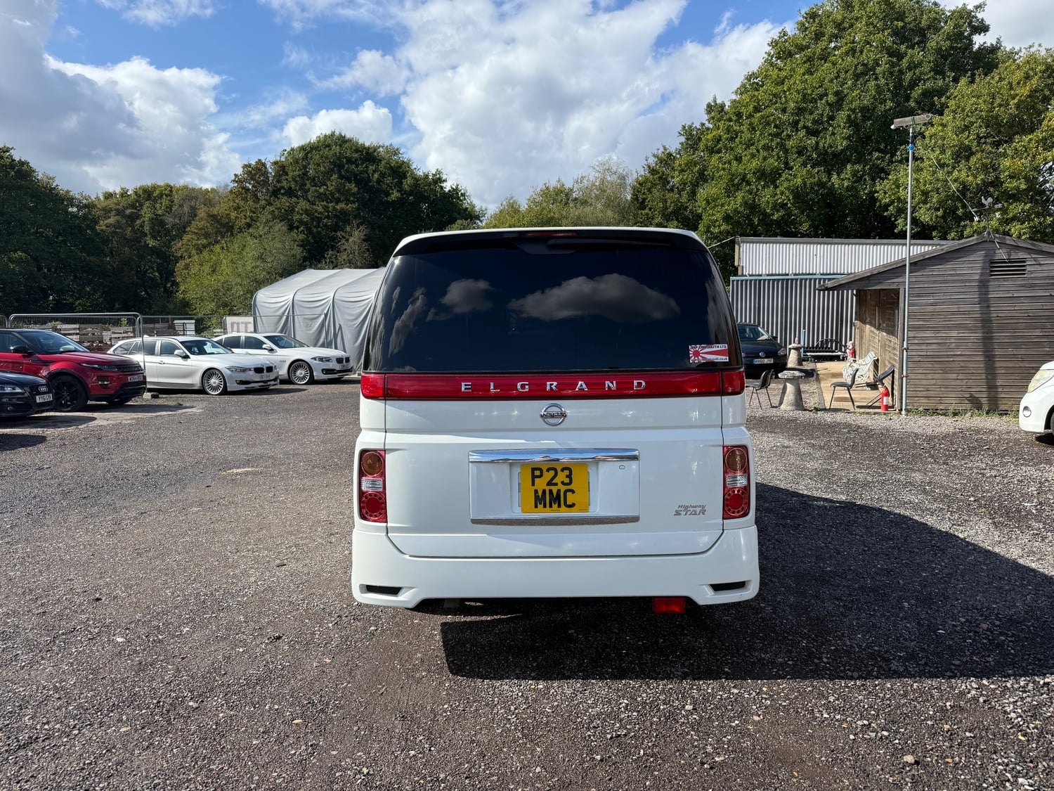 Nissan Elgrand 2007 - Cars