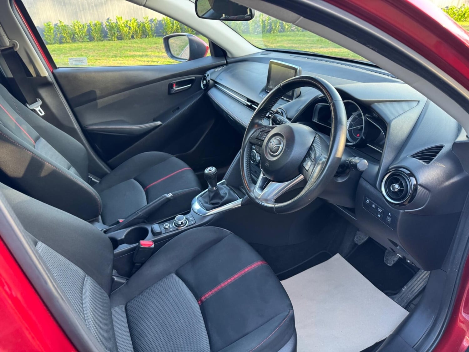 [ berth ]Mazda Mazda2