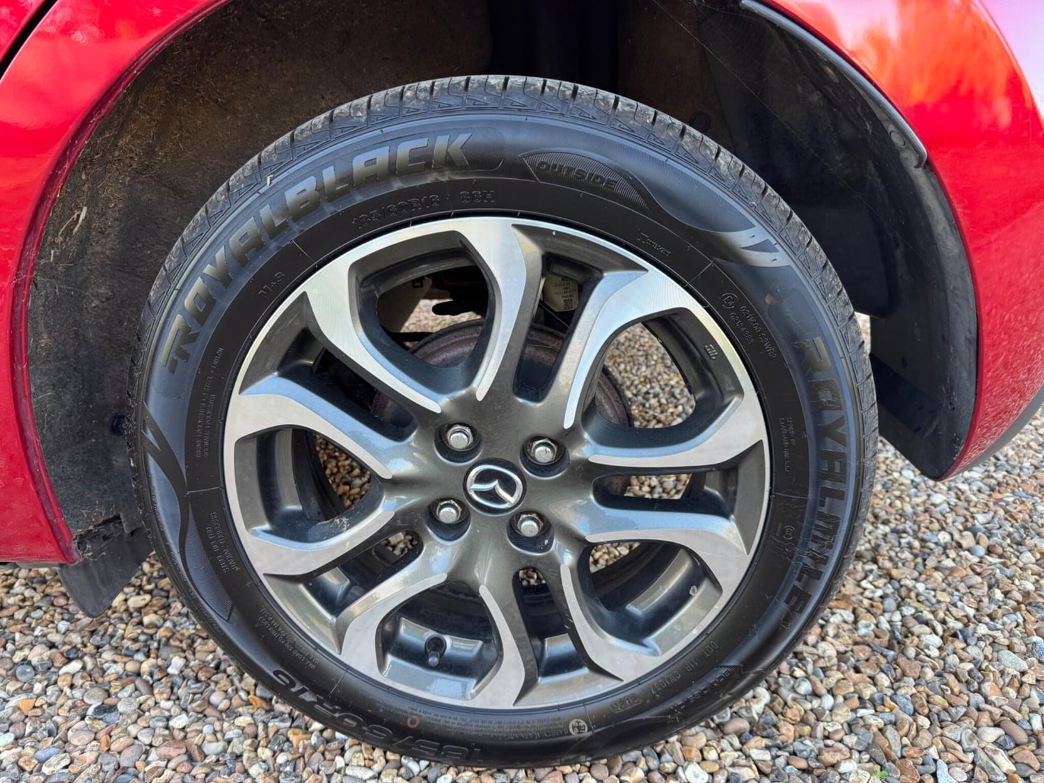 Mazda Mazda2 2016 - Cars in Staines