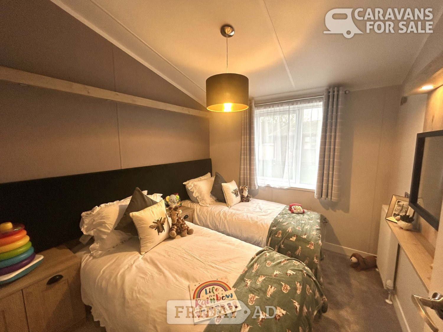 Stunning Lodge in private gated area, an owner's only 11mth park  - Holiday Homes in West Mersea