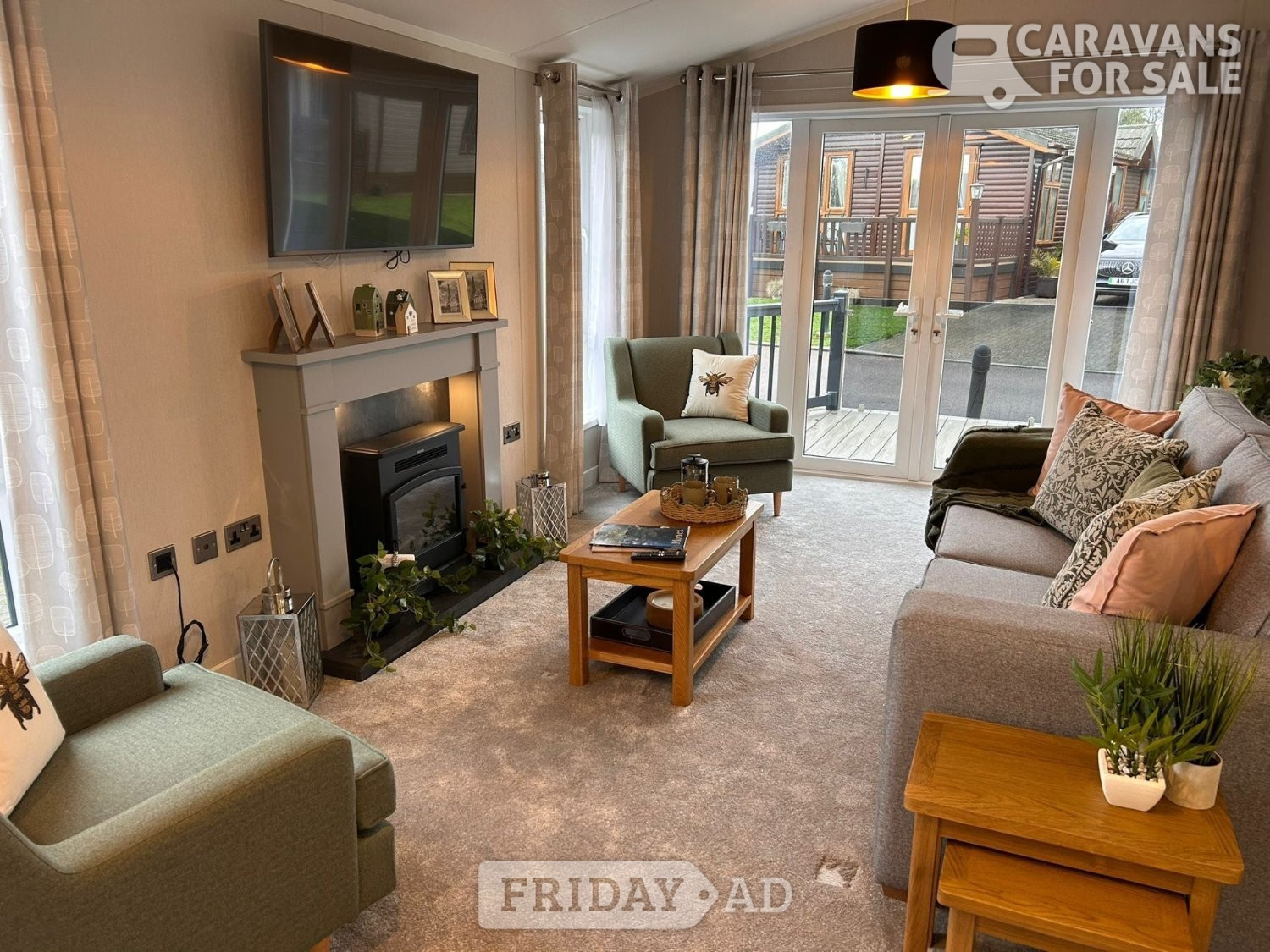 Stunning Lodge in private gated area, an owner's only 11mth park  in West Mersea