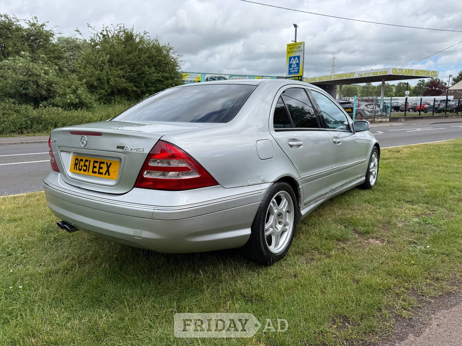 [ berth ]Mercedes-Benz C Class