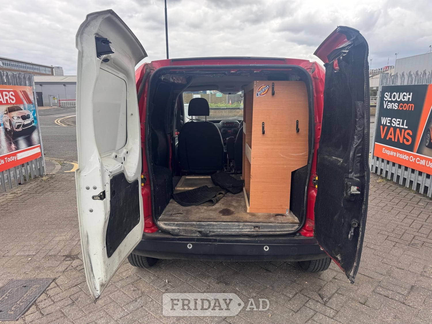 Peugeot Bipper 2011 - Vans & Commercial Vehicles