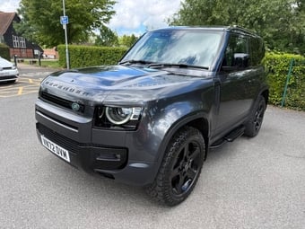 Land Rover Defender 90 2023