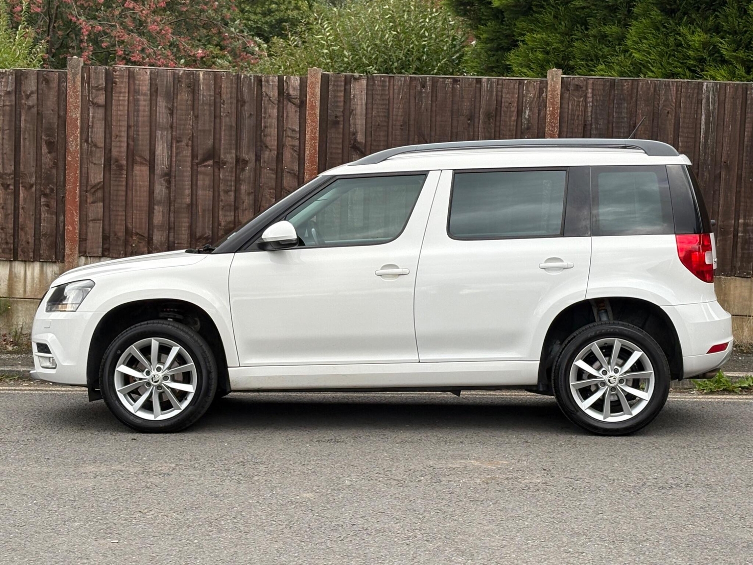 Skoda Yeti 2016 - Cars