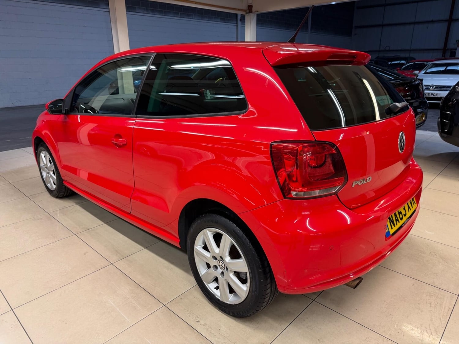 Volkswagen Polo 2013 - Cars