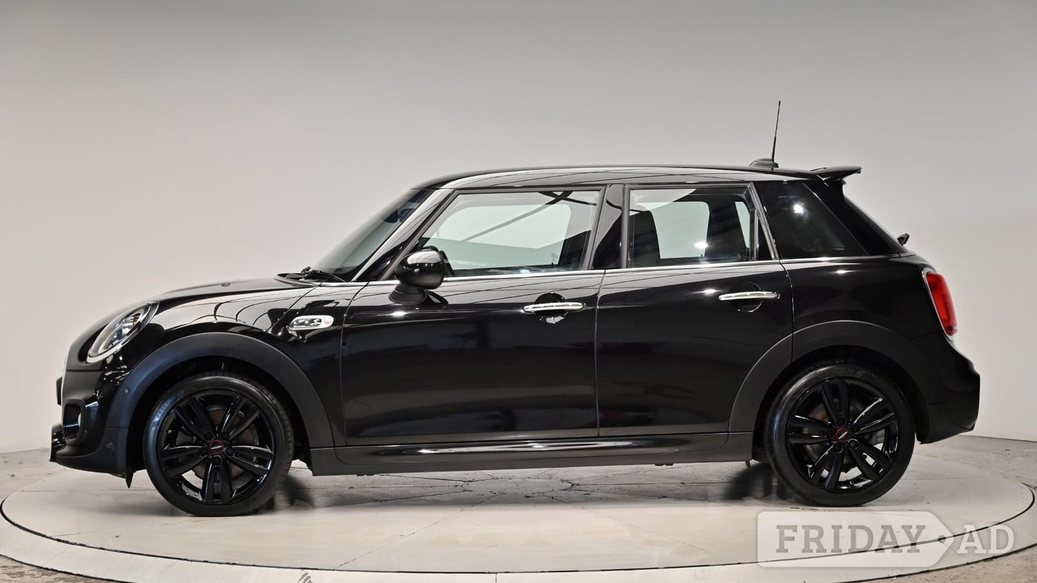 [ berth ]Mini Hatch