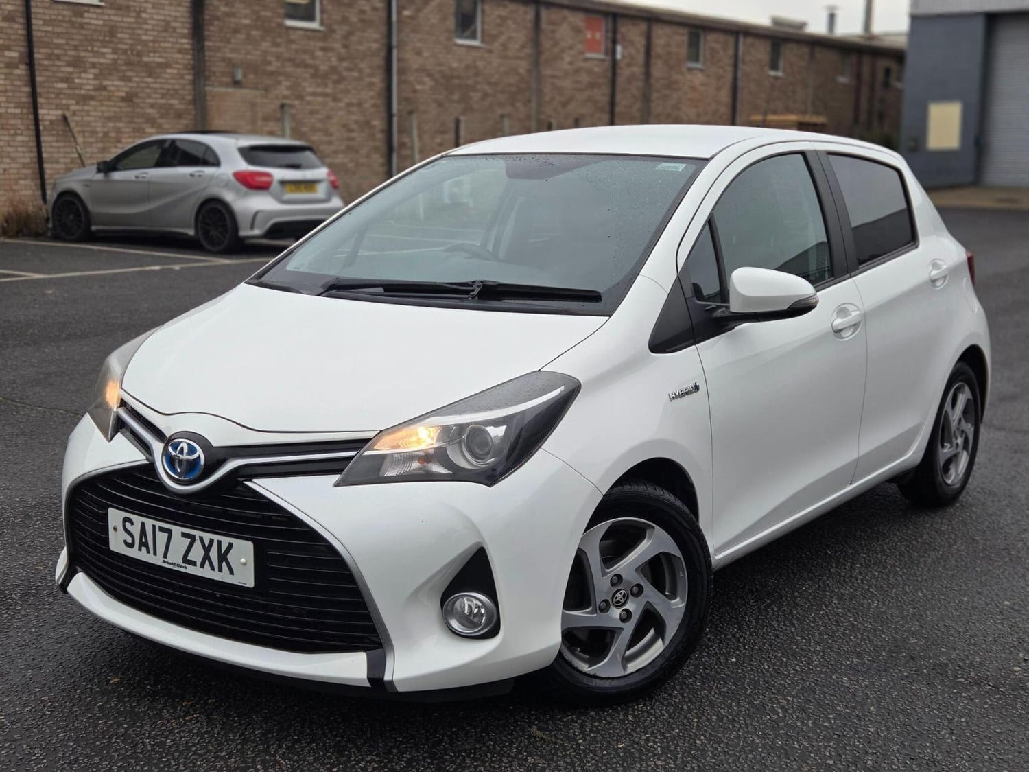 Toyota Yaris 2017 - Cars
