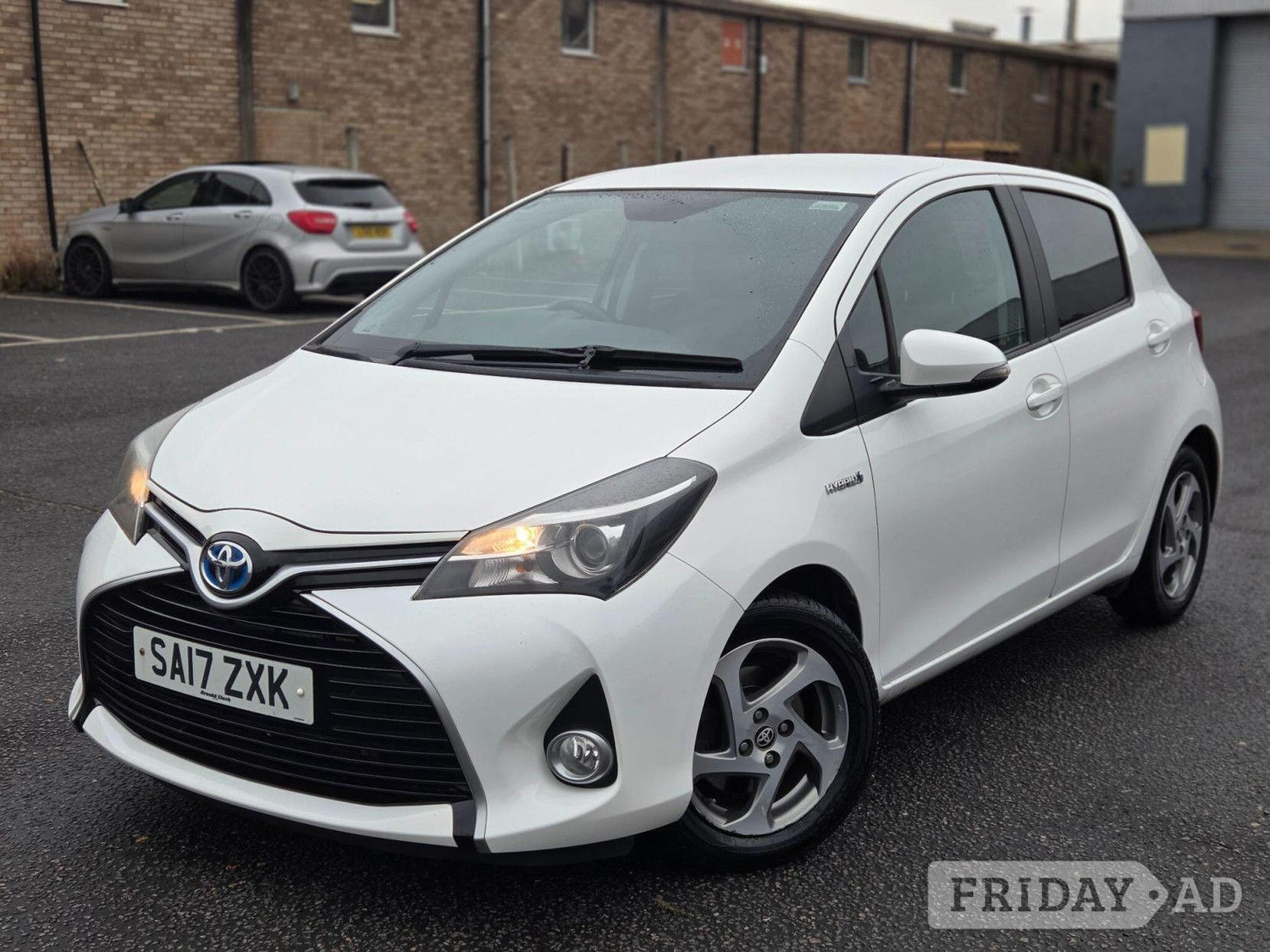 Toyota Yaris 2017 - Cars
