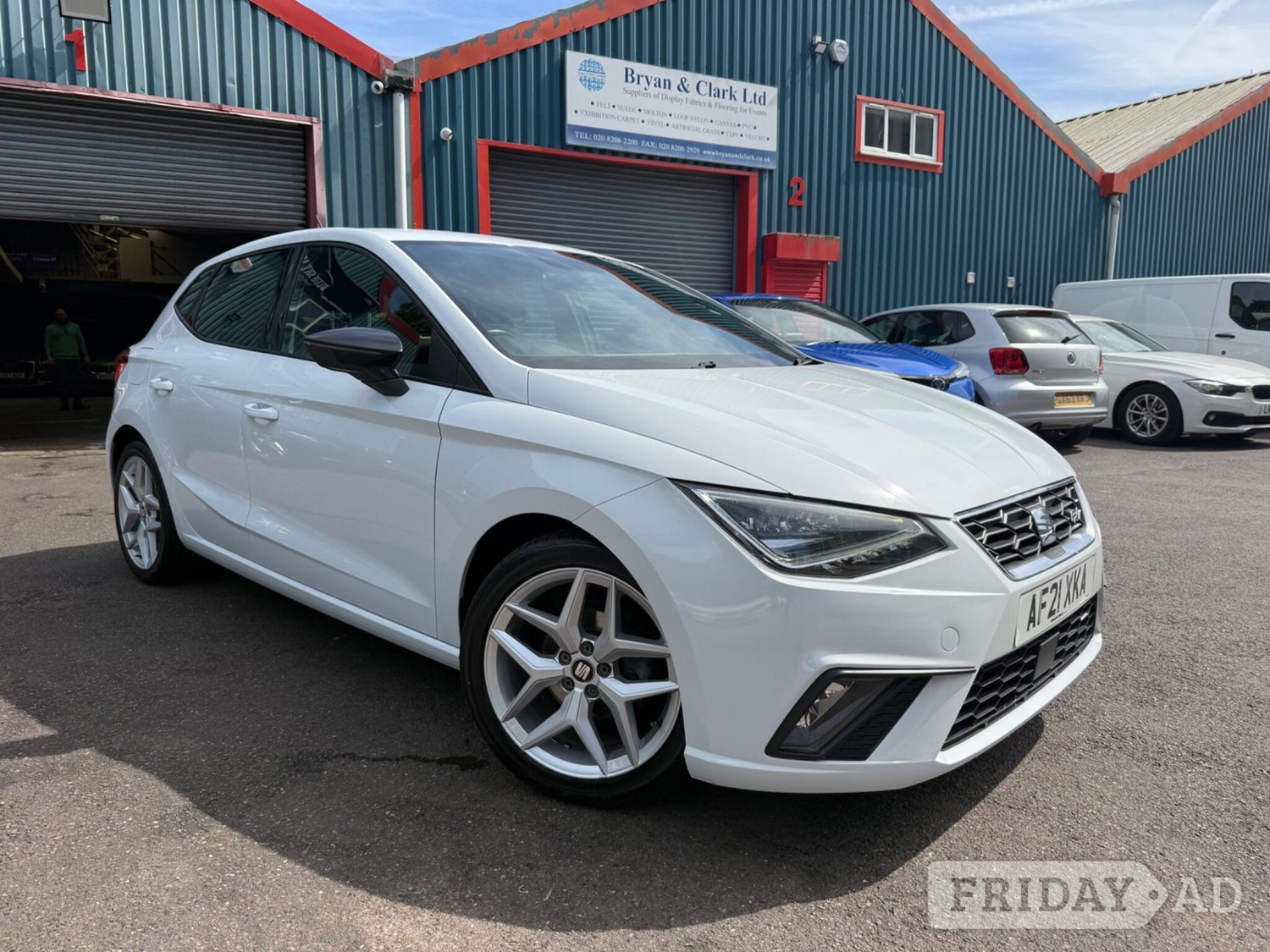 [ berth ]SEAT Ibiza