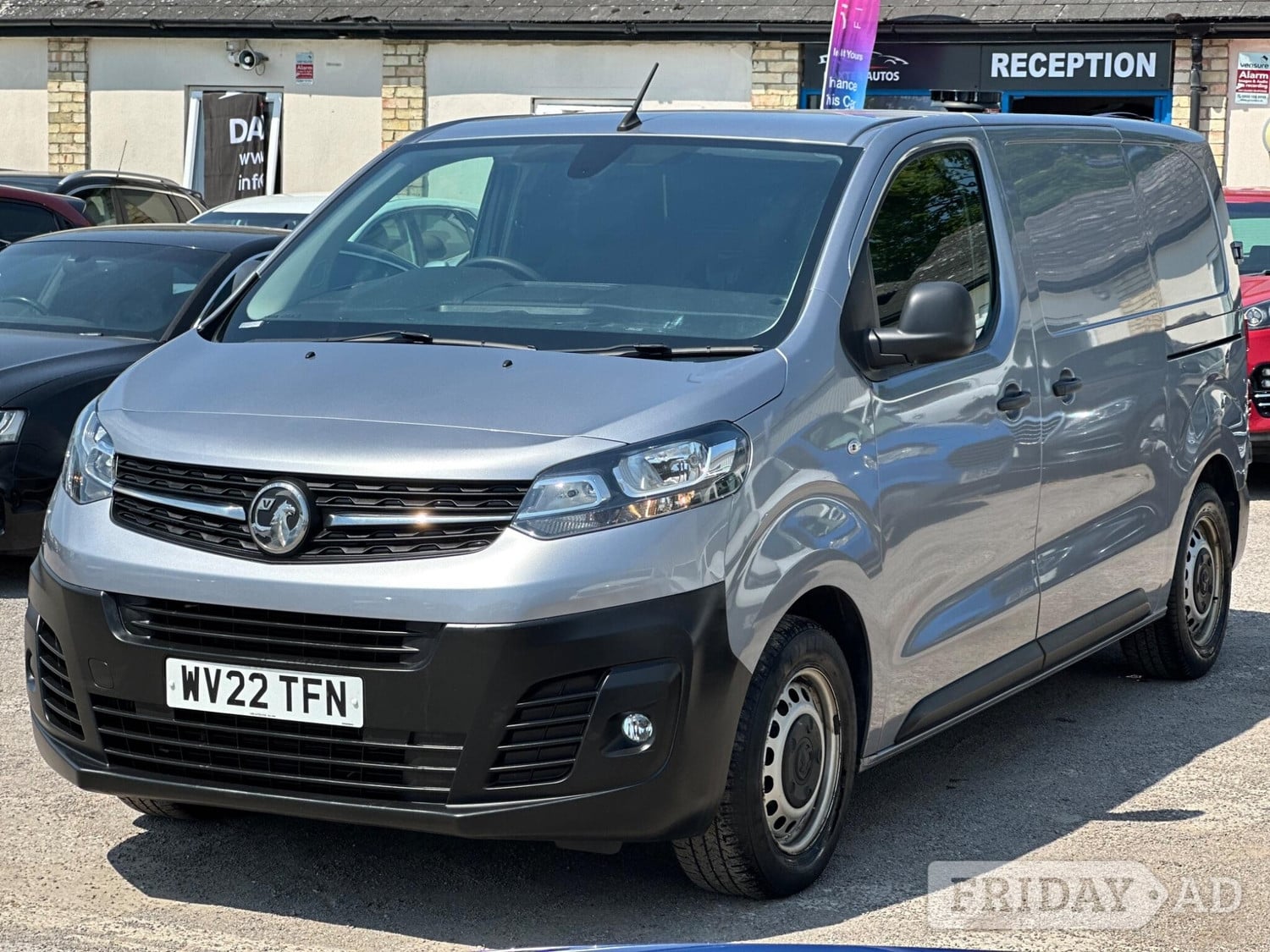 [ berth ]Vauxhall Vivaro