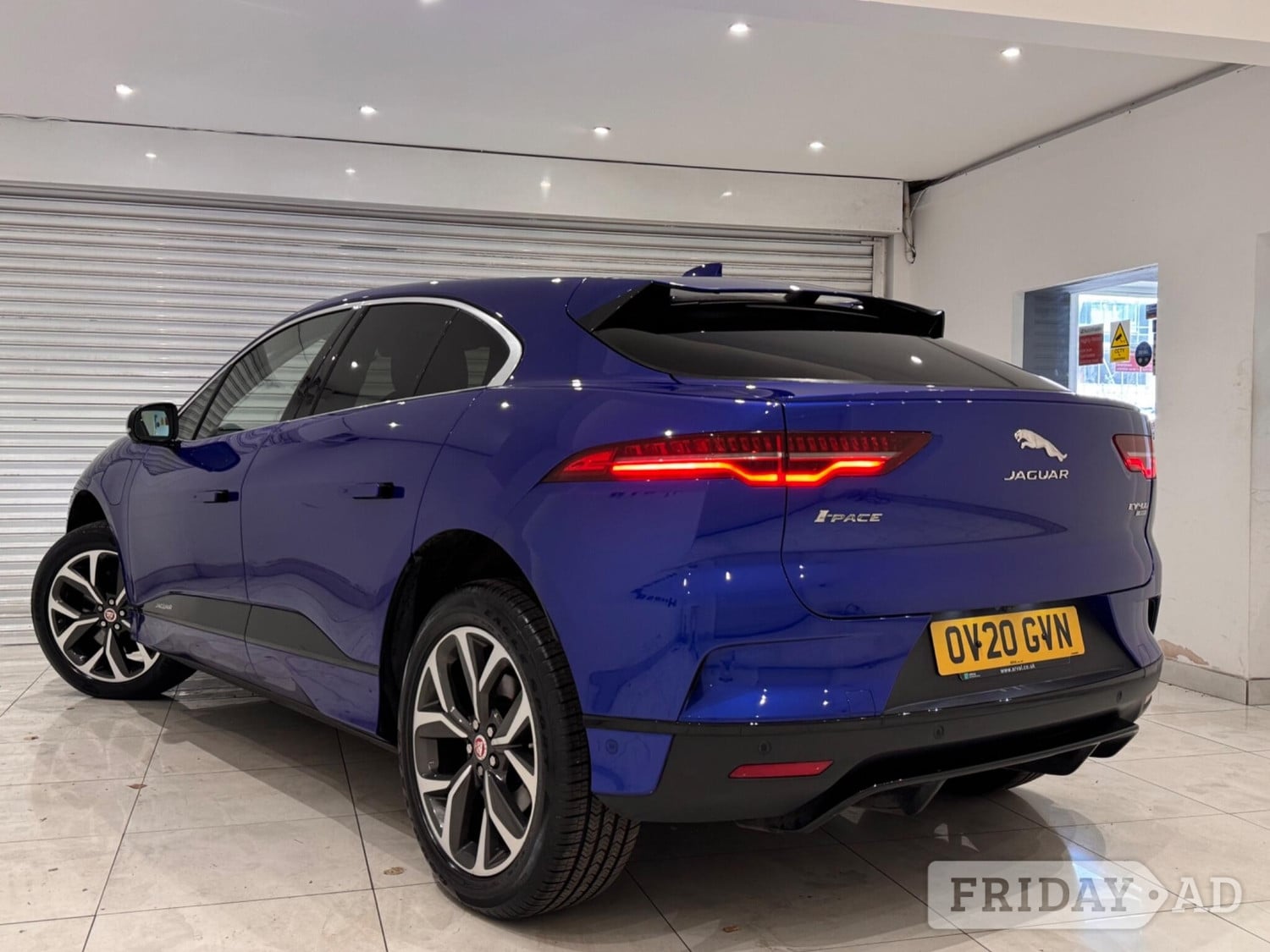 [ berth ]Jaguar I-Pace