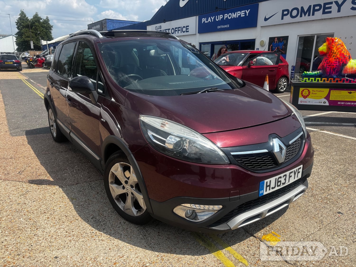 Renault Scenic XMOD 2013 in Portsmouth