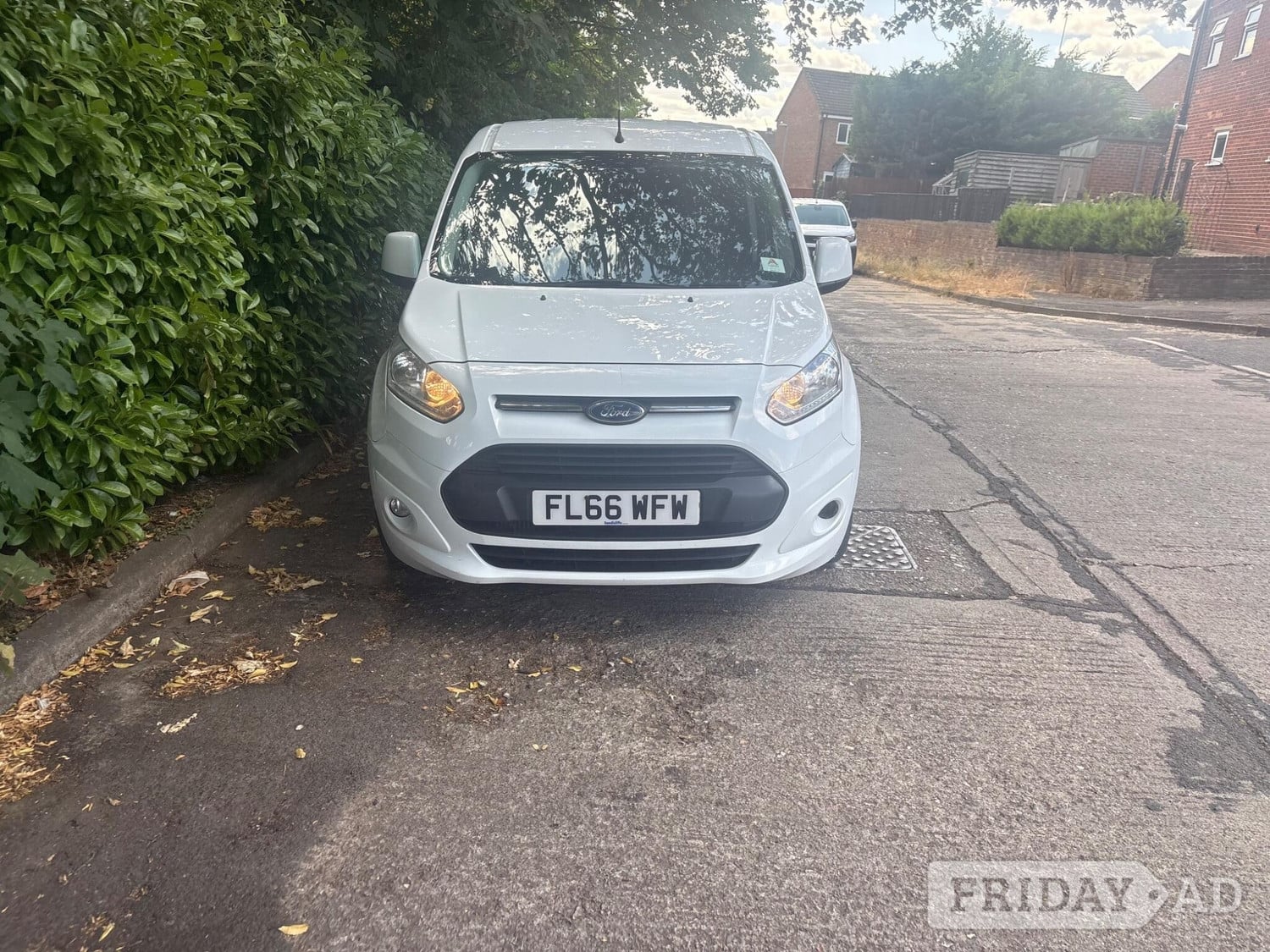 [ berth ]Ford Transit Connect