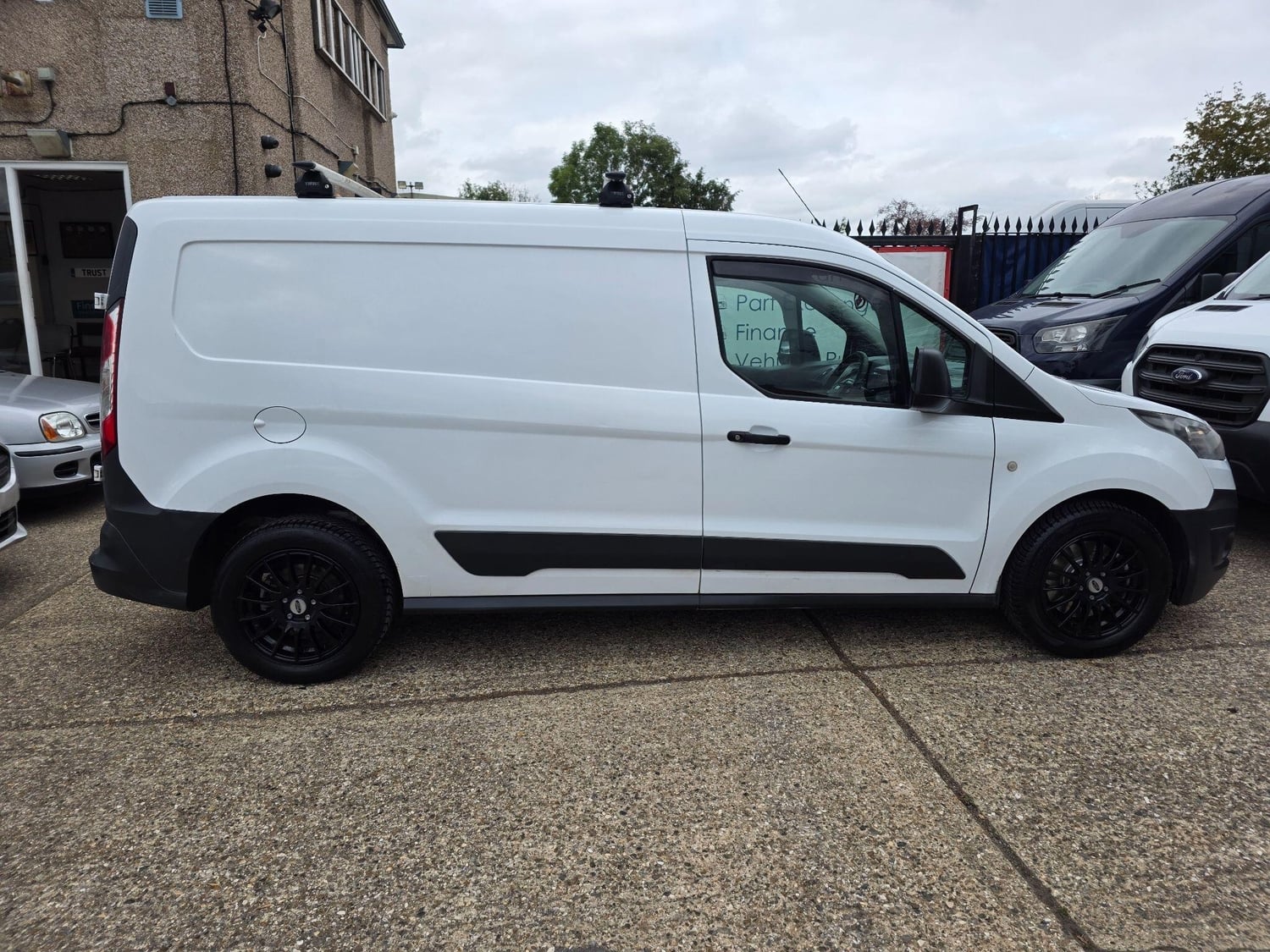 Ford Transit Connect Hounslow
