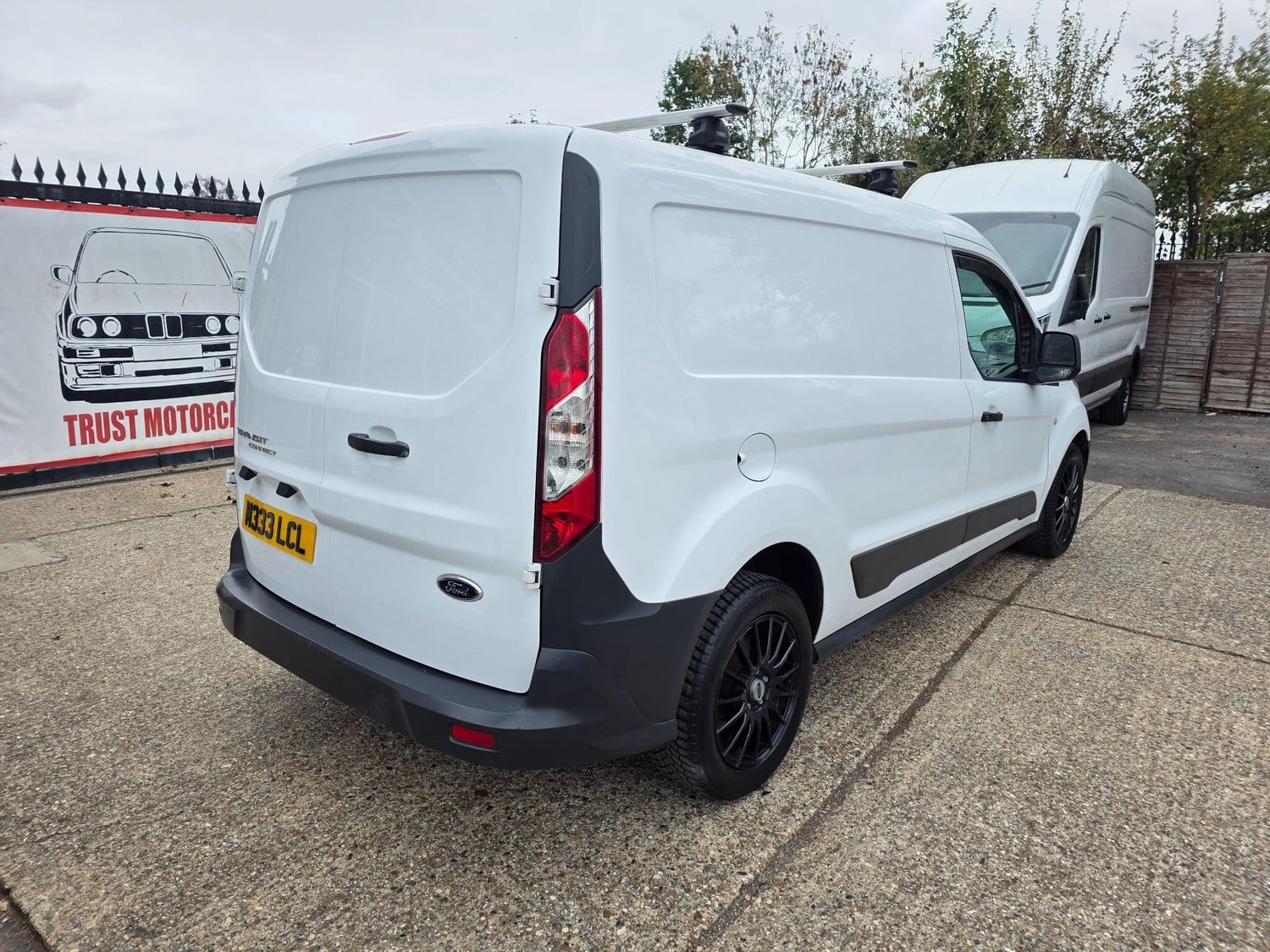[ berth ]Ford Transit Connect