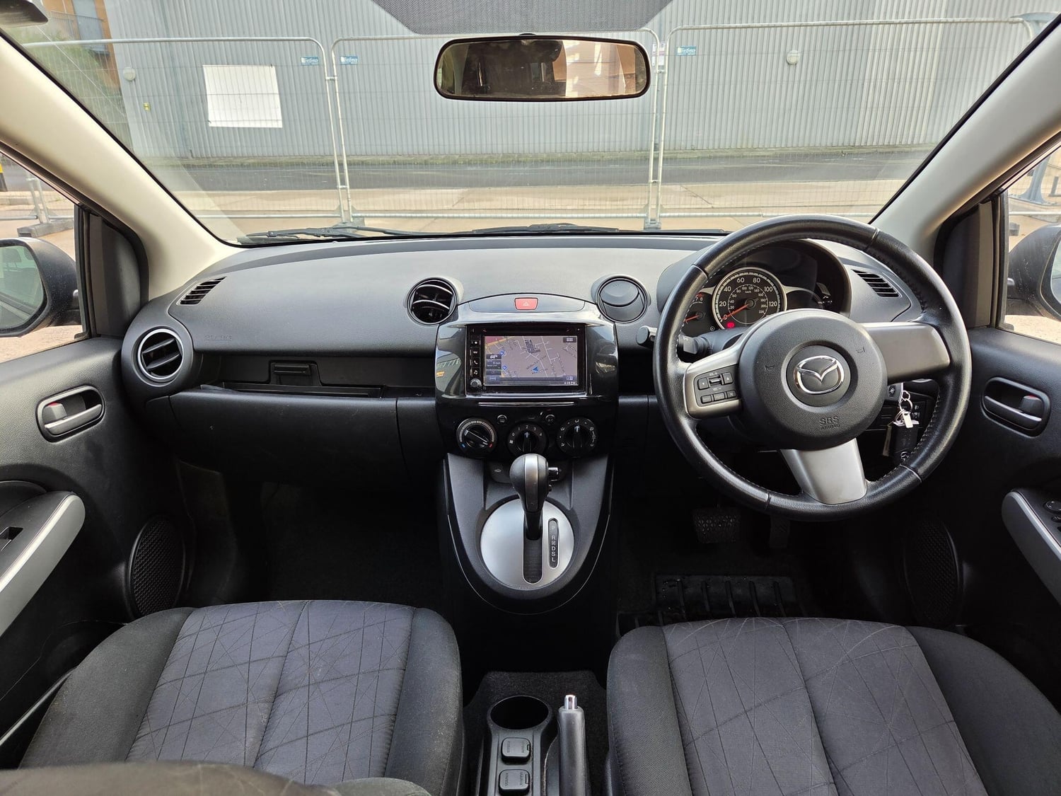 Mazda Mazda2 2014 - Cars in Slough