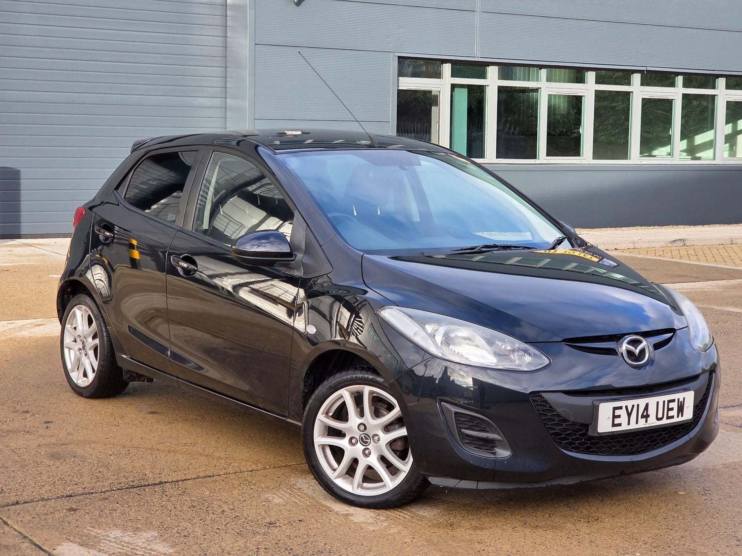 Mazda Mazda2 2014 - Cars