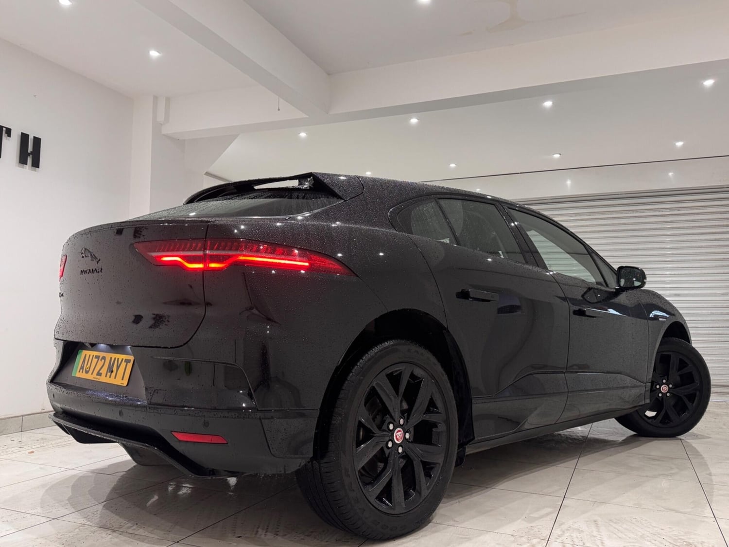 [ berth ]Jaguar I-Pace