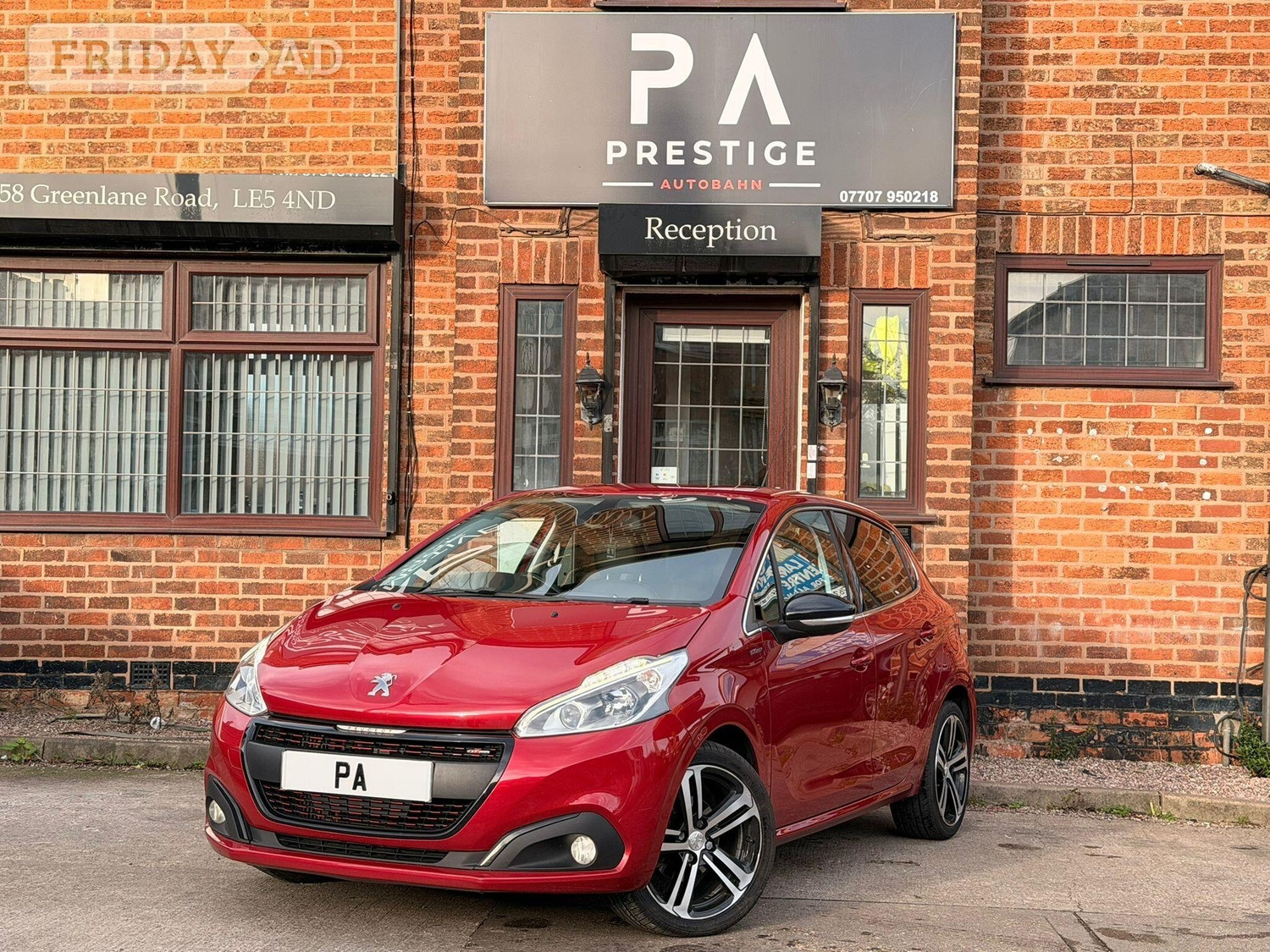 [ berth ]Peugeot 208