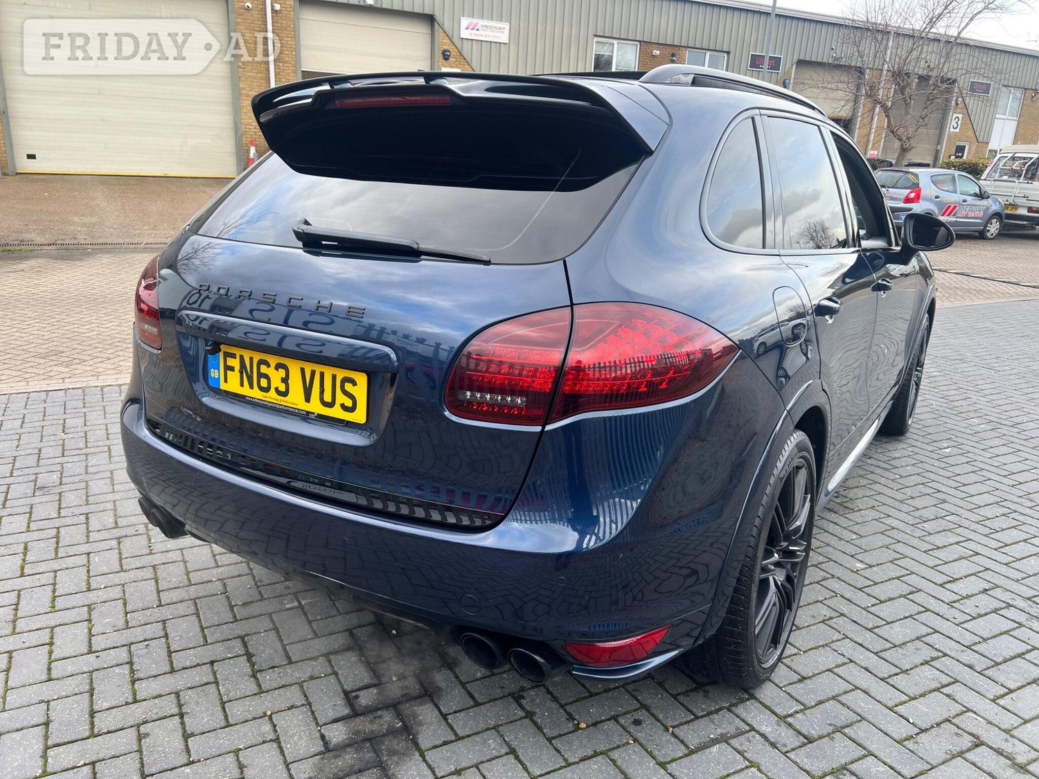 Porsche Cayenne 2013 - Cars in Gillingham
