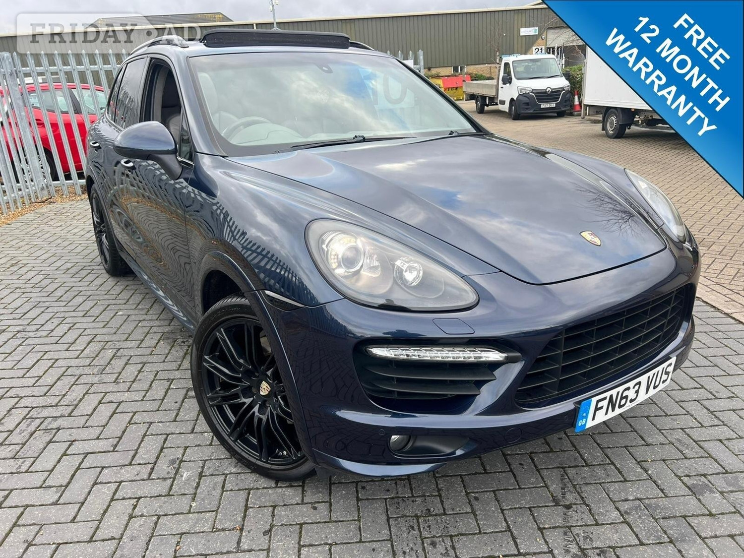 Porsche Cayenne 2013 in Gillingham