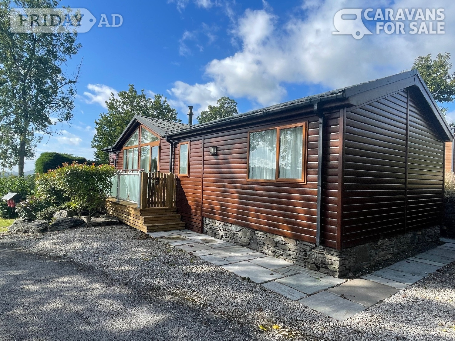 Luxurious lodge close to Bowness