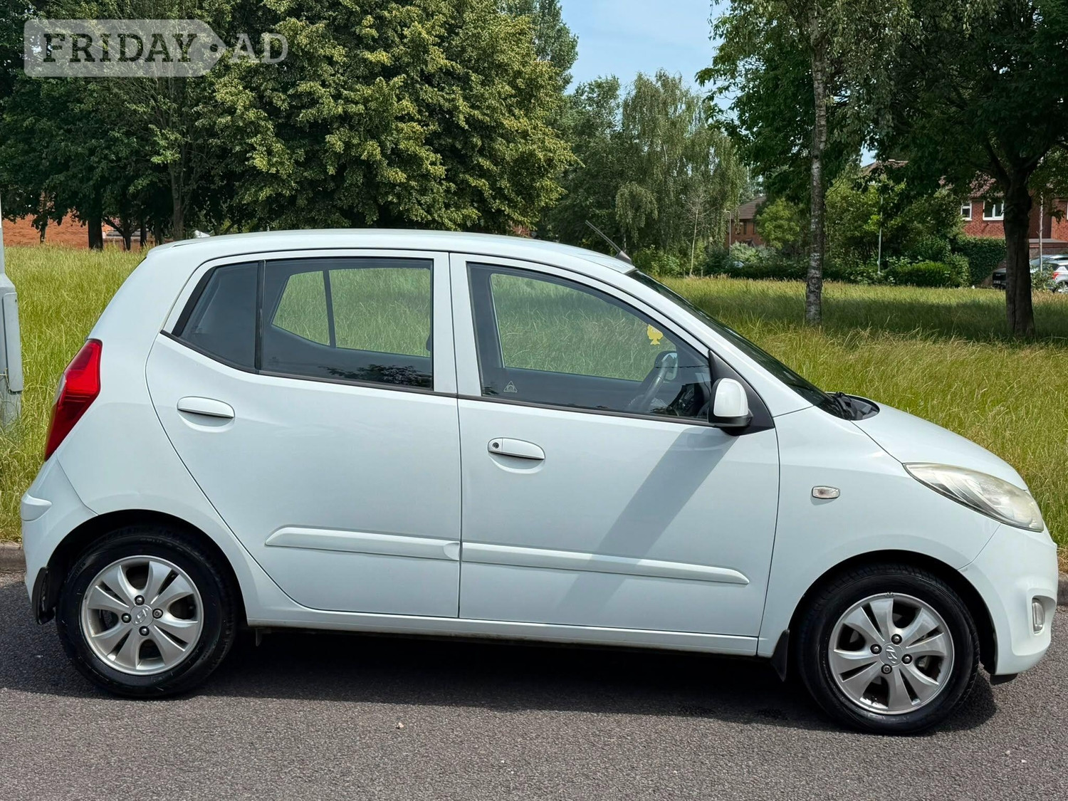 Hyundai i10 2011 - Cars in Birmingham