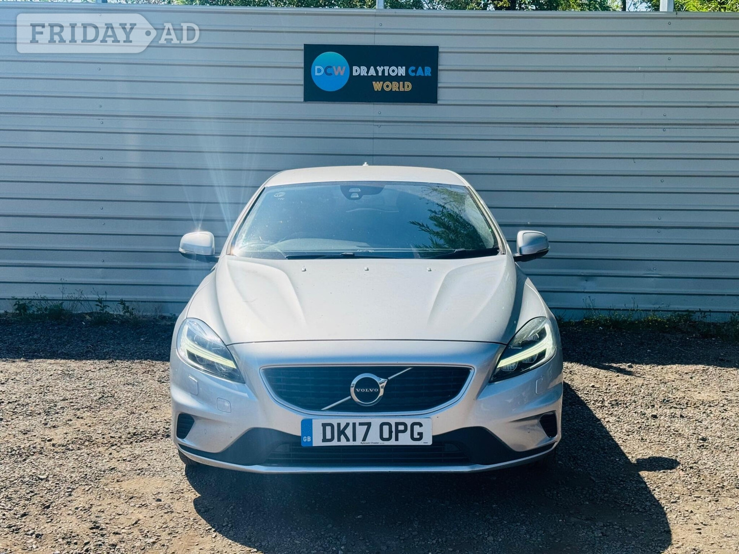 [ berth ]Volvo V40